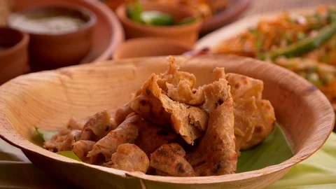 Paratha(An Indian bread) 動画素材 111412023