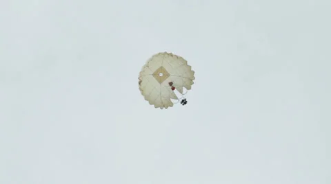 Paratrooper skydiver in the sky 库存影片 25136441