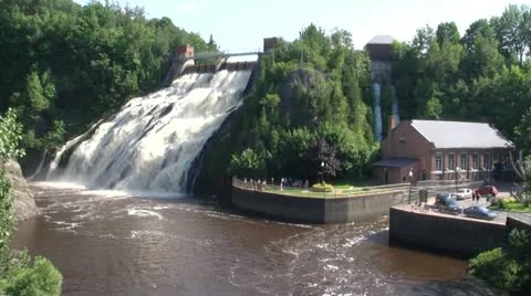 PARC DES CHUTES Stock Footage 21933905