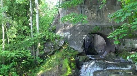 PARC DES CHUTES Stock Footage 21935289