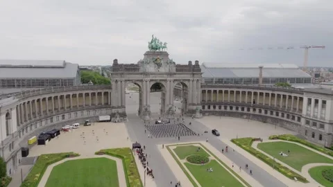 Parc du Cinquantenaire, Brussels, Belgium. Aerial View of City Landmark, Vídeo Stock 267069176