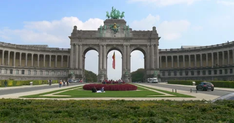 Parc du Cinquantenaire park Brussels city Bruxelles triumphal arch pan Belgium Stock Footage 49969199