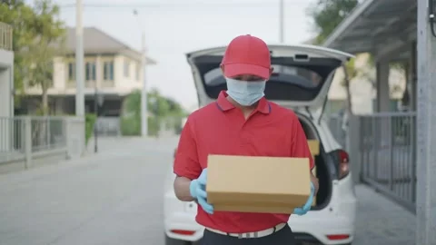 Parcel delivery worker Stock Footage 147571865