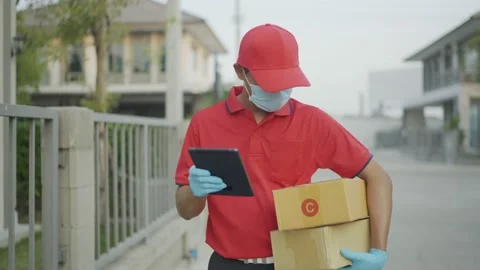 Parcel delivery worker Stock-Footage 147572342