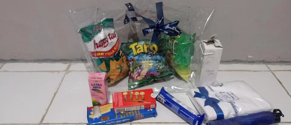 Parcels during Eid in Indonesia in the form of a collection of snacks, cakes Stock Photos