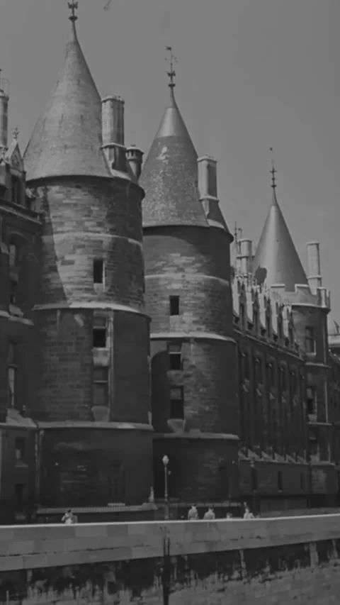 PARIS - 1945 - A van brings Philippe Petain to the Palace of Justice in Paris Stock Footage 342662569