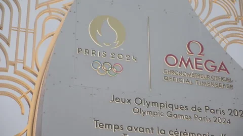 The Paris 2024 Olympic countdown clock Video stock 262043844