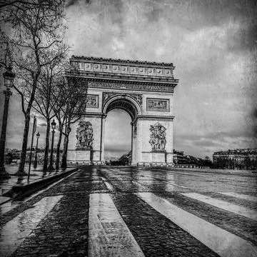 Paris, arc de triomphe during a cloudy day Foto stock
