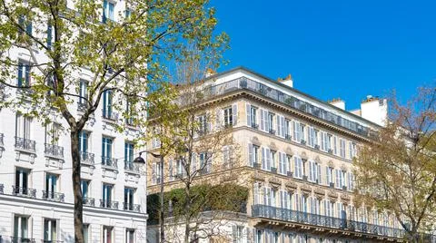 Paris, beautiful facade Stock-Fotos