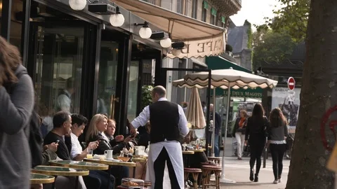 Paris Cafe Waiter Video stock 95162640