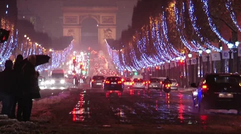 Paris champs élysées-elysees covered in snow Stock Footage 981608