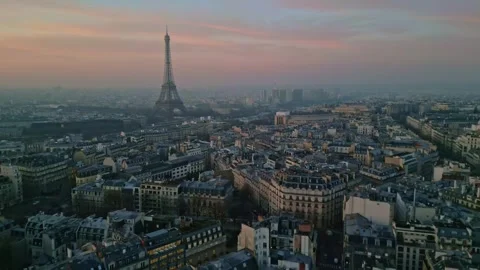 Paris cityscape with Tour Eiffel in background at sunrise, Skyline early Stock Footage 287200429