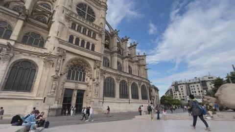Paris, The Eglise Saint-Eustache in the heart of Les Halles, time lapse Stock Footage 313919805