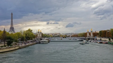 Paris Eiffel tower and pont alexandre 3 Stock Footage 119581162