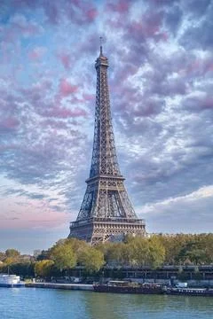 Paris, the Eiffel Tower in autumn Stock Photos