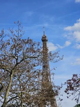 Paris Eiffel Tower, in spring with beautiful sky in the background 写真素材