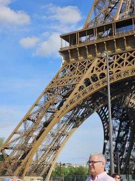Paris Eiffel Tower, in spring with beautiful sky in the background 写真素材