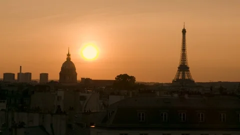 PARIS EIFFEL TOWER SUNSET Video stock 95971125