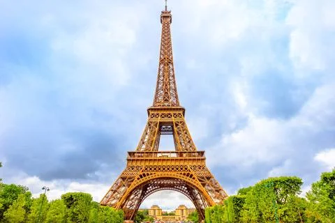 Paris Eiffel Tower Tour Eiffel, symbol and icon of Paris from Champ de Mar... Foto stock