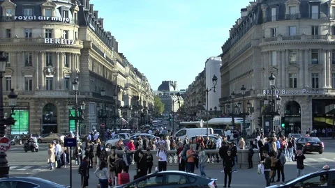 Paris. Evening on the square in front of the Opéra Garnier. Stock Footage 103235271
