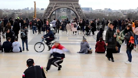 PARIS, FRANCE - 22/02/2020: Breakdance at Trocadero site Stock Footage