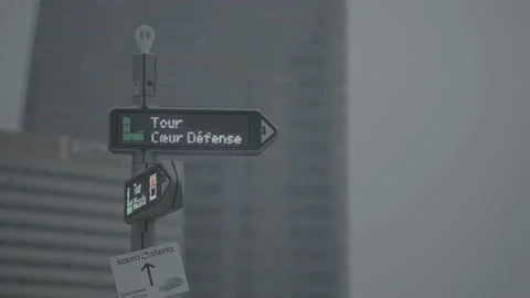 Paris, La Defense 7 Stockbeeldmateriaal 228823304