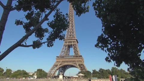 Paris Landscape With Eiffel Tower Image From Seine River Side Stockbeeldmateriaal 94175545