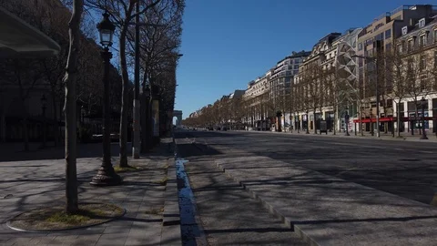 Paris Lock-down - Les Champs-elysées under covid19 (Coronavirus) Stock Footage 127483596
