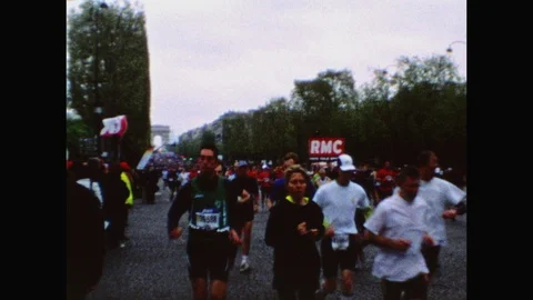 Paris Marathon on the Champs Elysees-Super 8-Paris Stock Footage 128576815