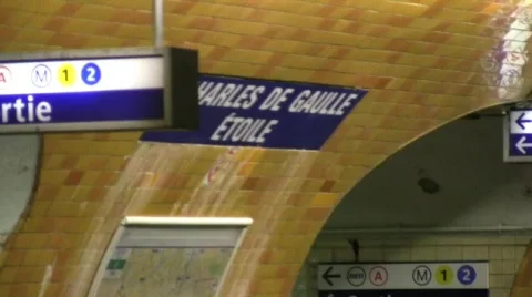Paris metro 11 Vídeo Stock 282828