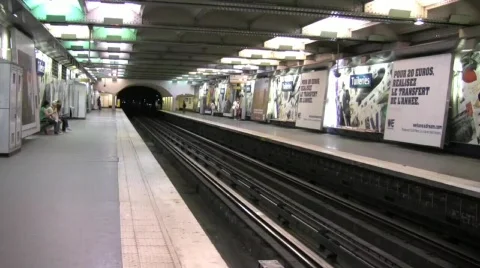 Paris metro 13 Stock-Footage 282830