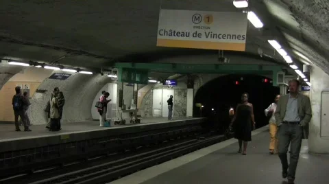 Paris metro 3 Vídeo Stock 282838