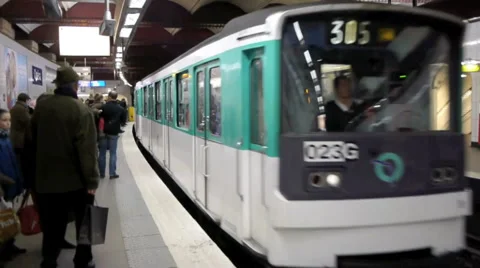 Paris metro 31. Stock Footage 996076