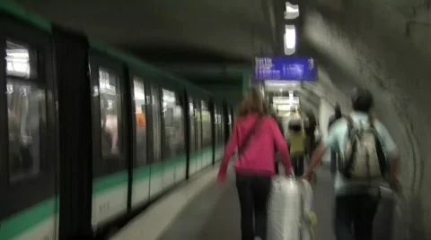 Paris metro 6 Stock Footage 282845