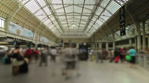 Paris Metro Vídeos de archivo 56270127