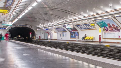 Paris Metro platform timelapse. It is the one of the largest underground system Stock Footage 276418070