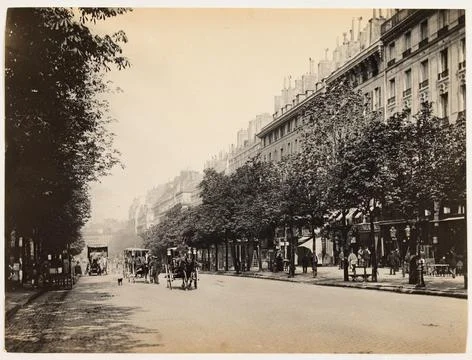 Paris Museums, Boulevards , three cabin, a removal car , and a dog. Cars on hors Stock Photos