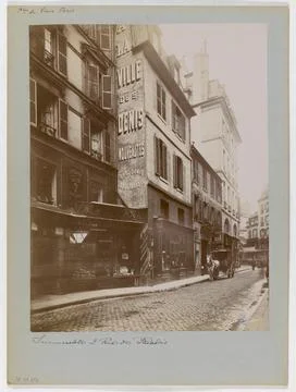 Paris Museums, Building, 2 rue du Paradis, Paris (Xth arr.) Fotos de archivo