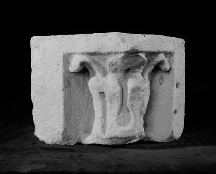 Paris Museums, Erode angle column marquee, unknown source, second half of the 12 Stock Photos