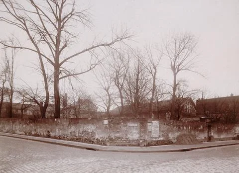 Paris Museums, Hostage Villa - Angle of Haxo Street and Borrego Street 스톡 사진