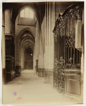 Paris Museums, The lower side side to the nave with the first plane the grid of Stock Photos