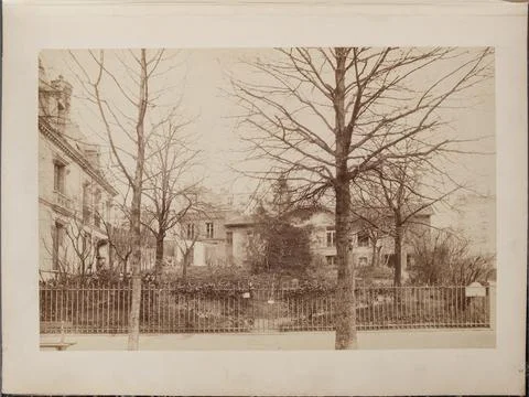 Paris Museums, The plot of 36, Avenue Henri Martin Fotos de archivo
