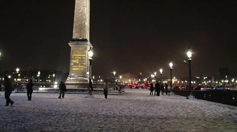 Paris by night at concorde square covered in snow Stock Footage 979943