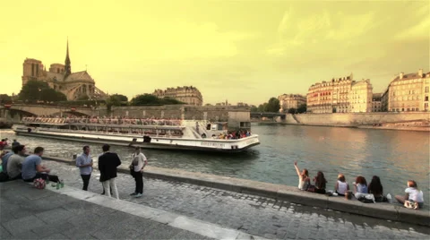 Paris Panorama View Ile de la Cite Ile Saint Louis - Golden Sky Video stock 28019160