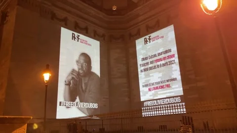 Paris Pantheon projects an image of journalist Olivier Dubois, kidnapped in Mali Stockbeeldmateriaal 204106738
