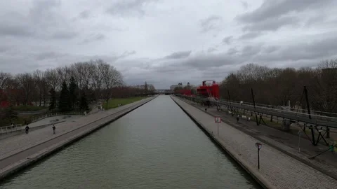 Paris In Parc De La Villette. Urban Landscape. Stockbeeldmateriaal 238631157