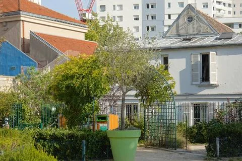 Paris, Park Square des Gres // Paris, Parc Square des Gres *** Paris, Park... Photos