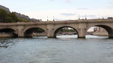Paris - Pond9 Vídeos de archivo 36117333