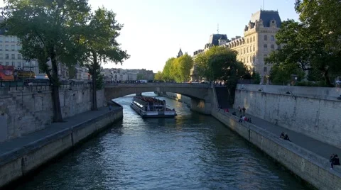 Paris, pont St Michel before sunset Stock Footage 57788533