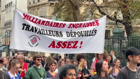 Paris Protesters Demand Workers Rights Stock-Footage 347961681